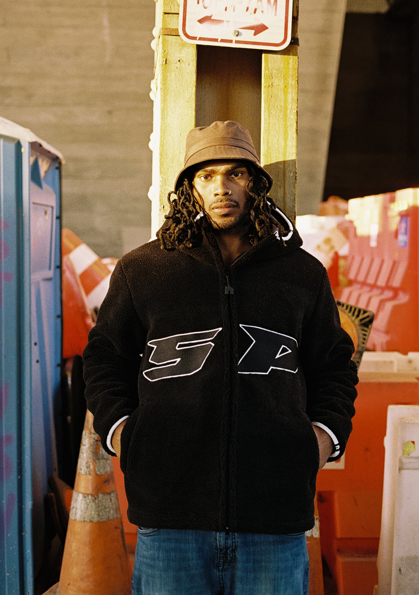 BLACK HEAVYWEIGHT SHERPA JACKET