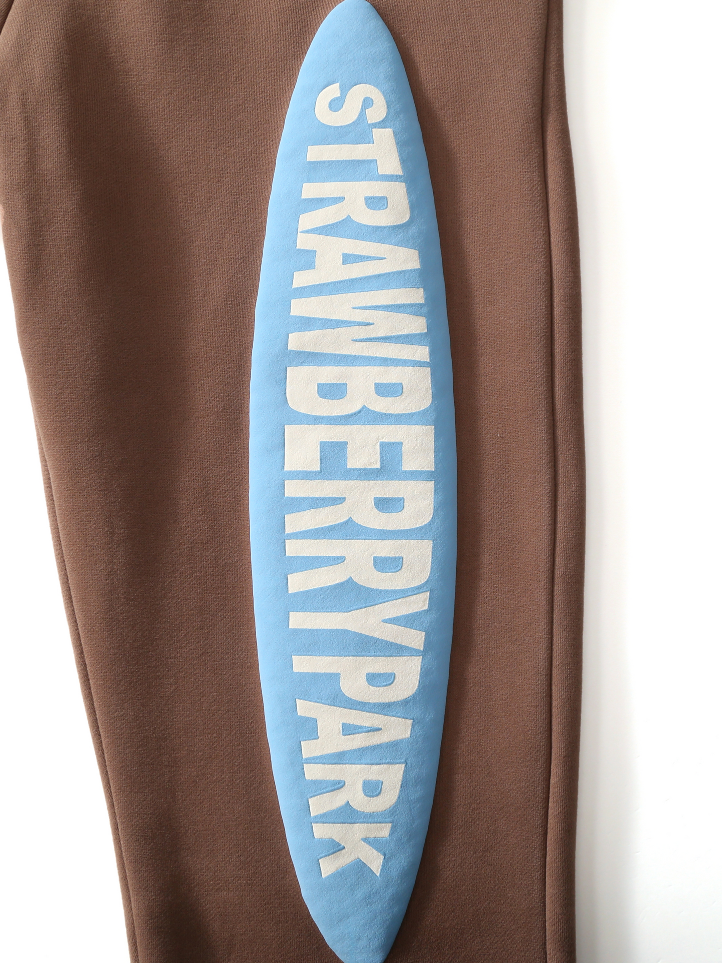 STRAWBERRY PARK SWEATPANTS